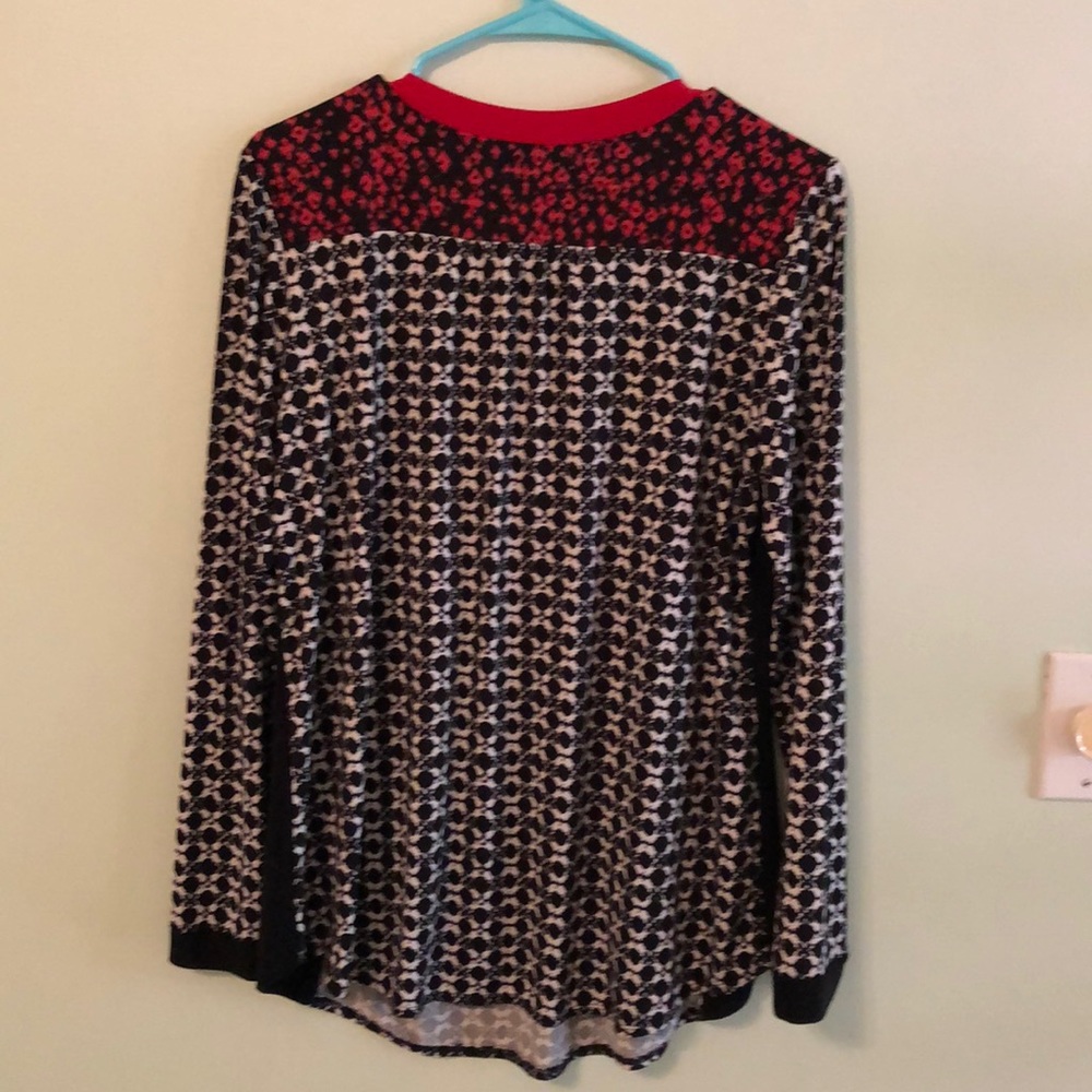 New direction tunic . - Picture 3 of 8